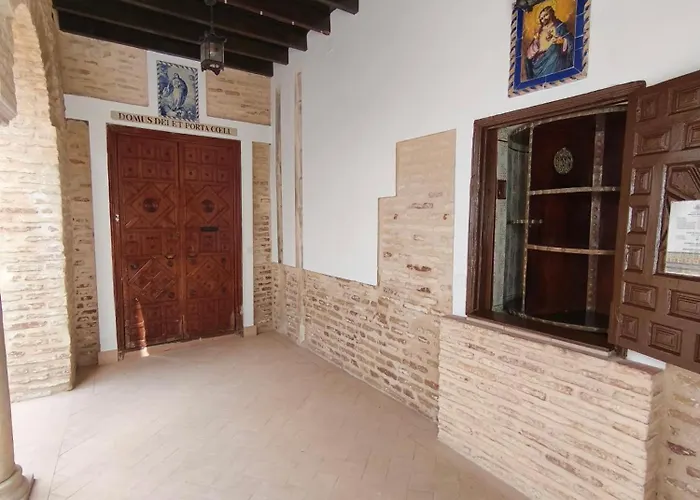 Hospederia Monasterio De San Leandro