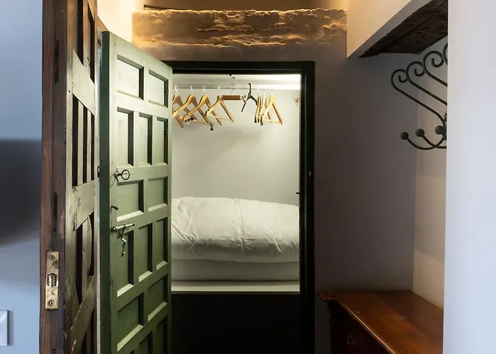 بيت ضيافة Hospederia Monasterio De San Leandro 3*